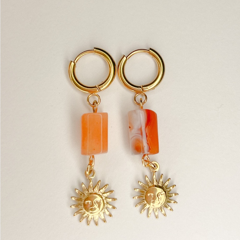 Red agate sun earrings - Picture 4 of 5